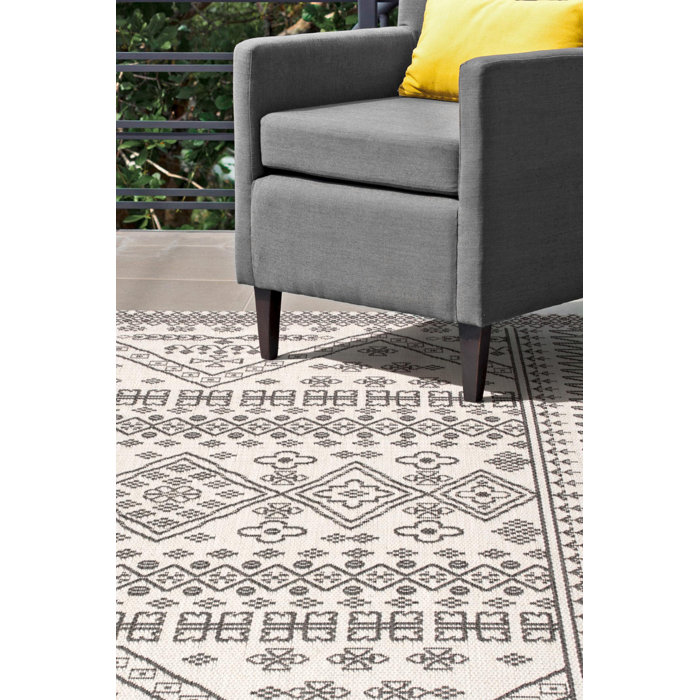 Union Rustic Jacoby Ivory Indoor/Outdoor Rug & Reviews Wayfair Canada